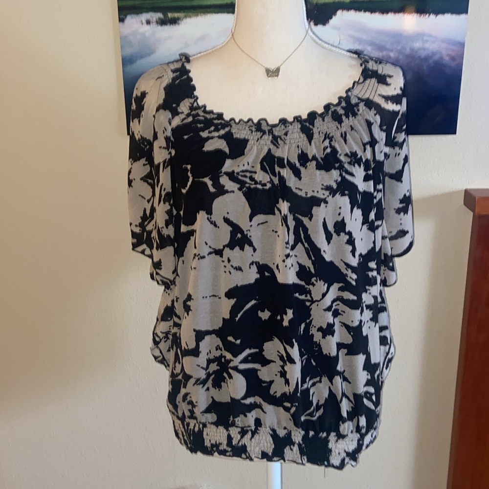 Flutter Sleeves Flowy Smocked Floral Blouse Black Gray Elasticized Lettuce Trim